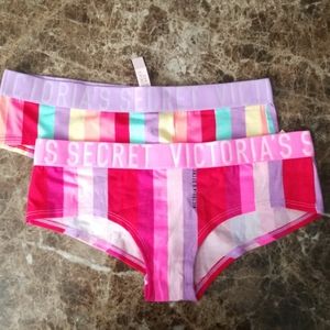 NWT Vs cheeky bundle